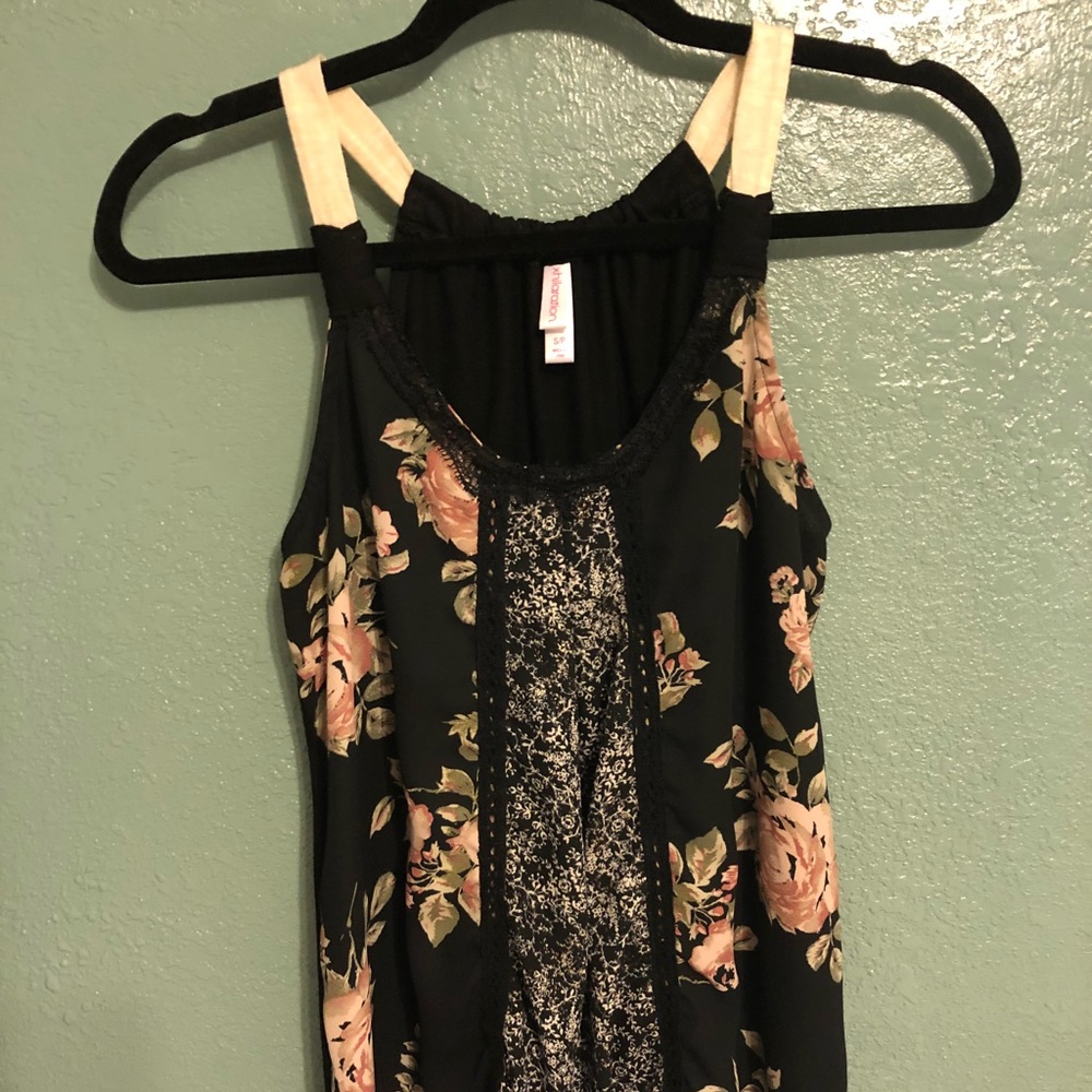 Black and floral flowy tank w/ tons of cute detail